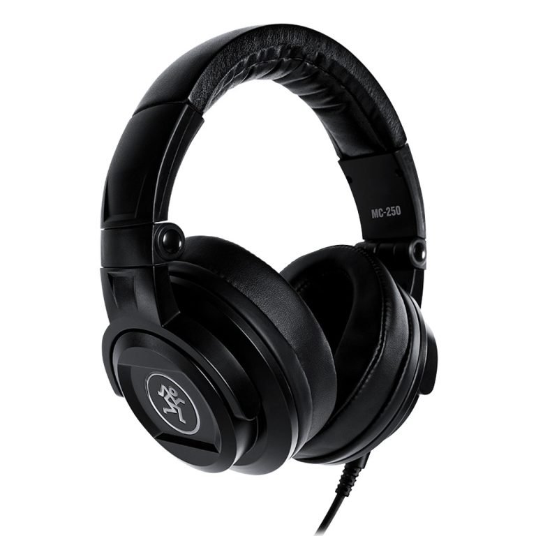 Mackie Summer Specials 44 Mackie MC-250 Professional Closed-back Headphones